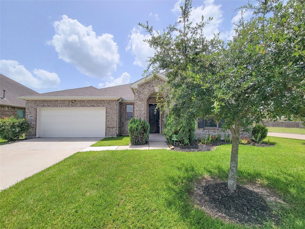 3802 Belmore Lane, Pearland, TX 77584