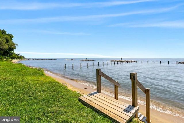 301 BEVERLEY PL, Edgewater, MD 21037