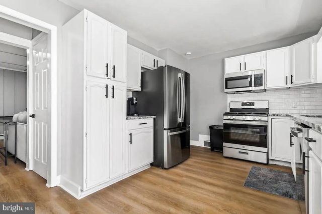 301 BEVERLEY PL, Edgewater, MD 21037