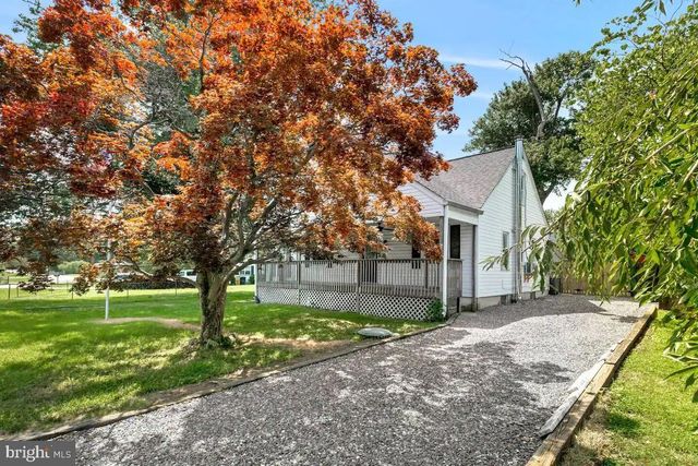 301 BEVERLEY PL, Edgewater, MD 21037