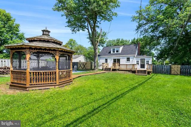 301 BEVERLEY PL, Edgewater, MD 21037