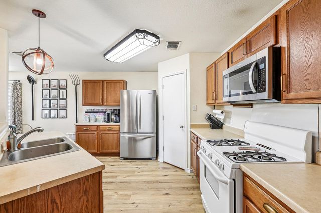 301 Bird Dog BND, Bastrop, TX 78602