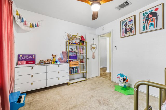 301 Bird Dog BND, Bastrop, TX 78602
