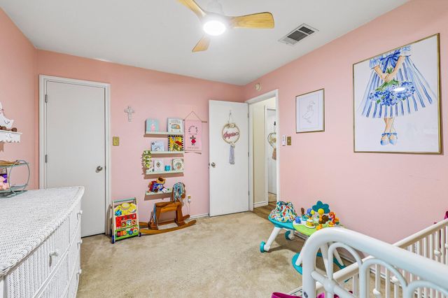 301 Bird Dog BND, Bastrop, TX 78602