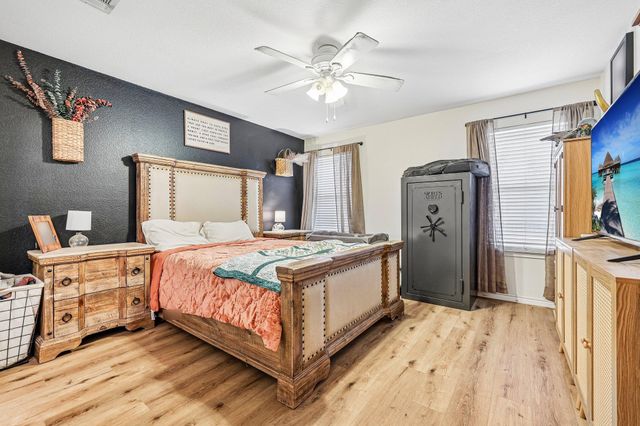 301 Bird Dog BND, Bastrop, TX 78602