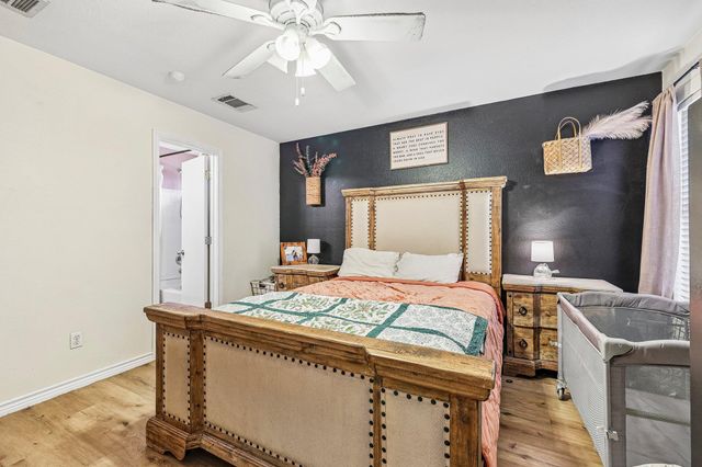 301 Bird Dog BND, Bastrop, TX 78602