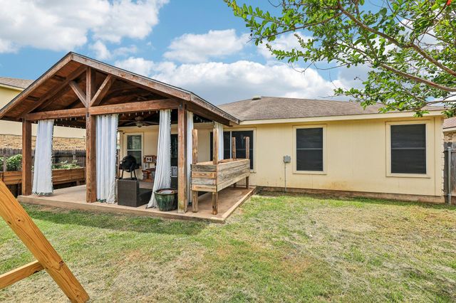 301 Bird Dog BND, Bastrop, TX 78602