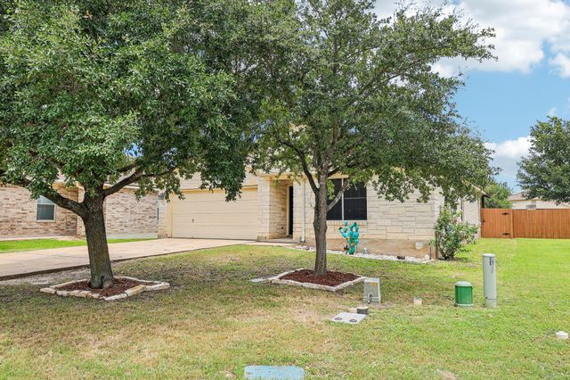 301 Bird Dog BND, Bastrop, TX 78602