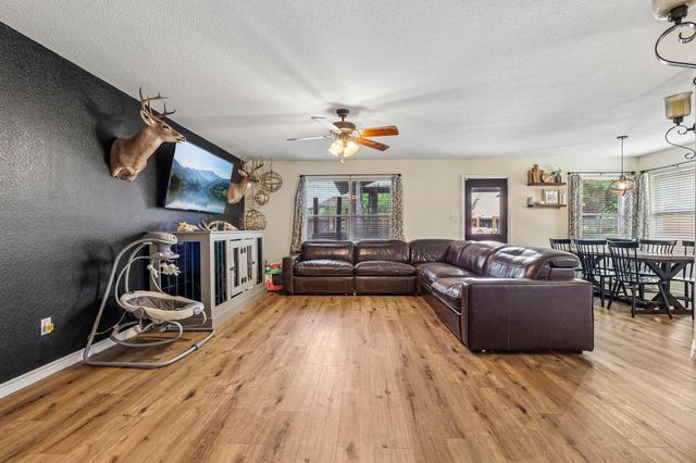 301 Bird Dog BND, Bastrop, TX 78602