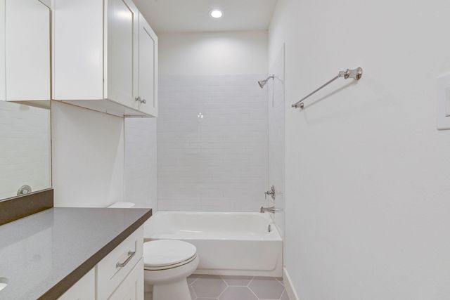 2708 Oakwood Crest Lane, Houston, TX 77018