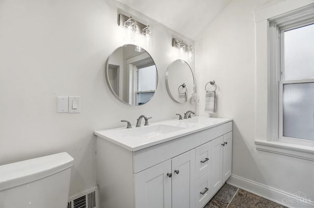 3852 Burwood Avenue, Norwood, OH 45212