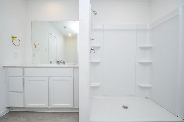 2815 Fountain Woods Drive, League City, TX 77573