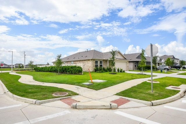2815 Fountain Woods Drive, League City, TX 77573