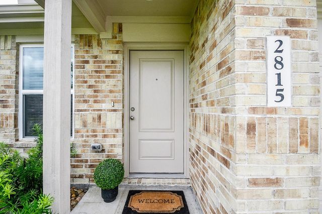 2815 Fountain Woods Drive, League City, TX 77573