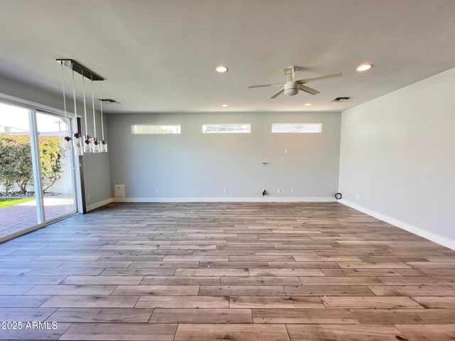 4426 E Campbell Avenue, Phoenix, AZ 85018