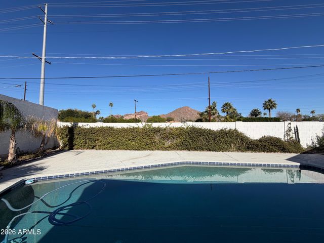 4426 E Campbell Avenue, Phoenix, AZ 85018