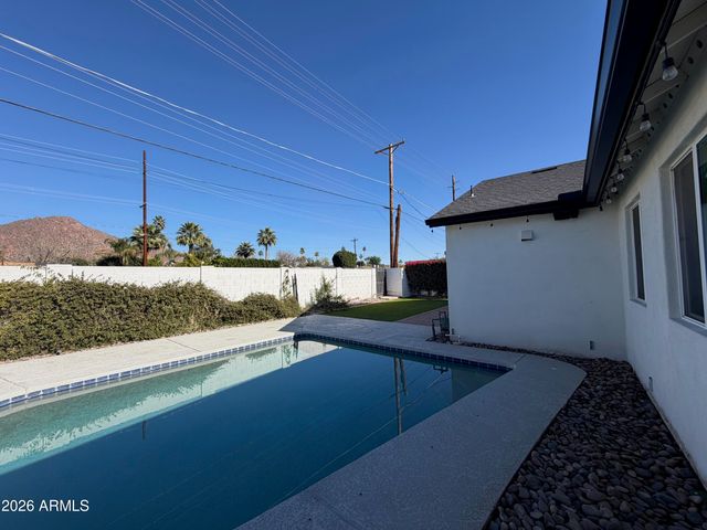 4426 E Campbell Avenue, Phoenix, AZ 85018