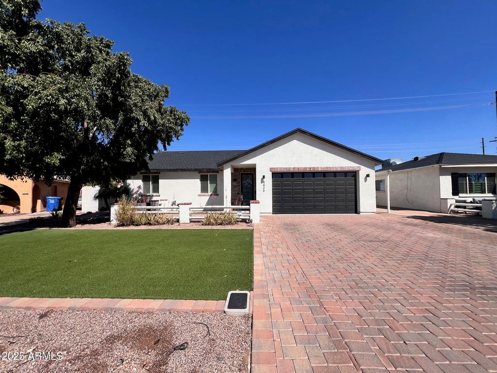 4426 E Campbell Avenue, Phoenix, AZ 85018