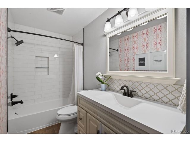 6435 E Tufts Ave, Englewood, CO 80111