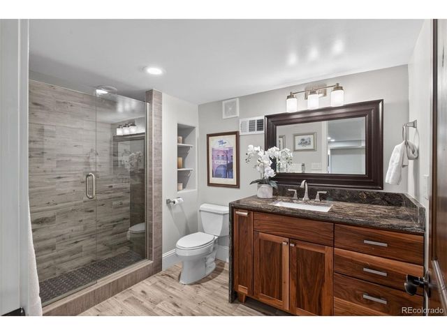 6435 E Tufts Ave, Englewood, CO 80111