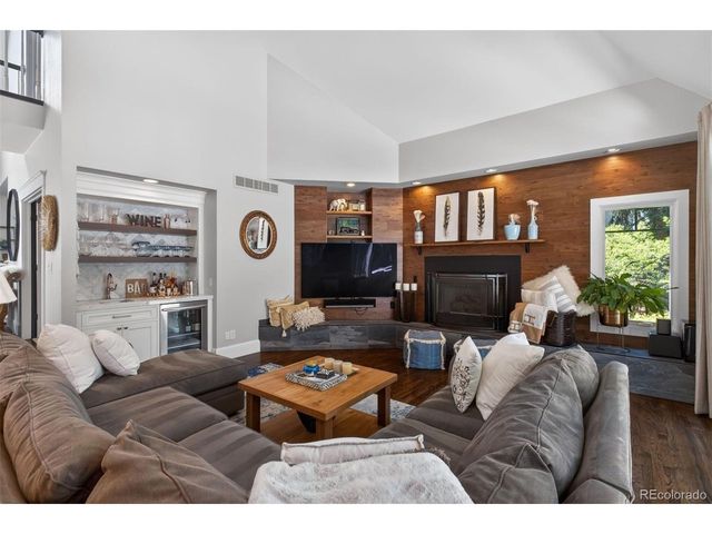 6435 E Tufts Ave, Englewood, CO 80111