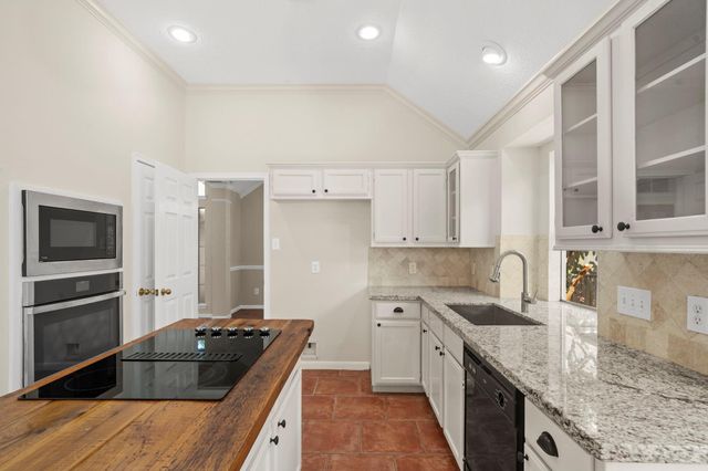 4207 Lakeshore Forest Drive, Missouri City, TX 77459