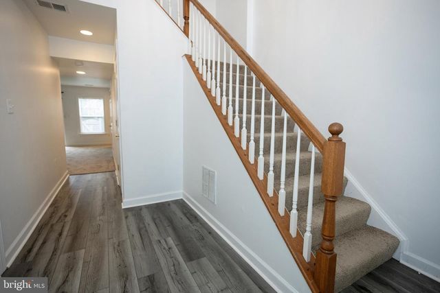 8150 RAINWATER CIR, Manassas, VA 20111