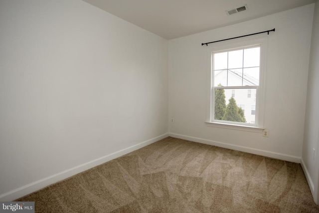 8150 RAINWATER CIR, Manassas, VA 20111