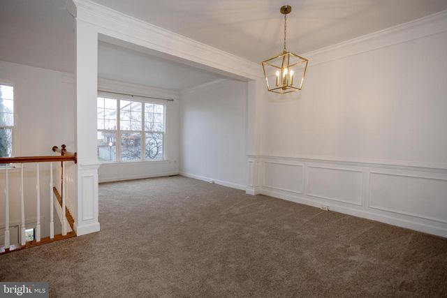 8150 RAINWATER CIR, Manassas, VA 20111