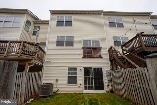 8150 RAINWATER CIR, Manassas, VA 20111