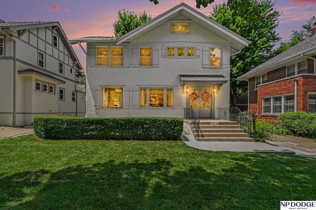 314 S 52 Street, Omaha, NE 68132