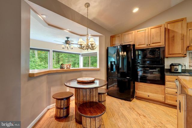 86 IRIS LN, Front Royal, VA 22630