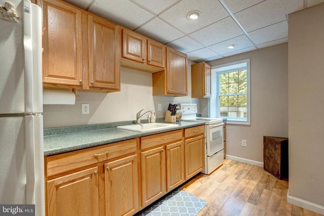 86 IRIS LN, Front Royal, VA 22630