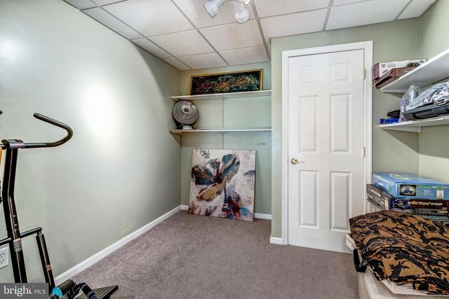 86 IRIS LN, Front Royal, VA 22630