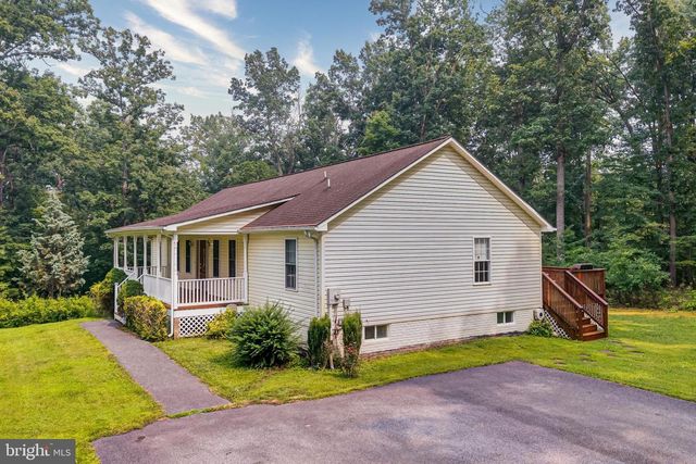 86 IRIS LN, Front Royal, VA 22630