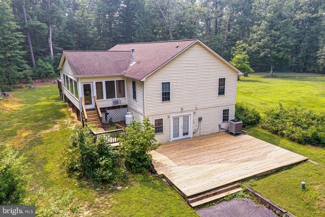 86 IRIS LN, Front Royal, VA 22630