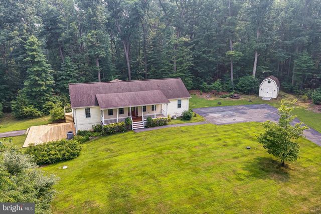 86 IRIS LN, Front Royal, VA 22630