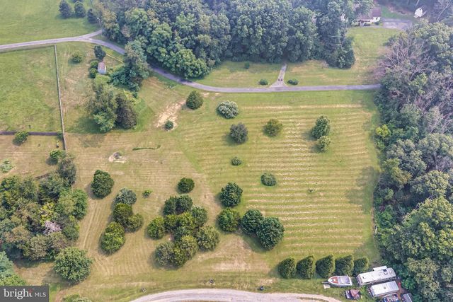 86 IRIS LN, Front Royal, VA 22630