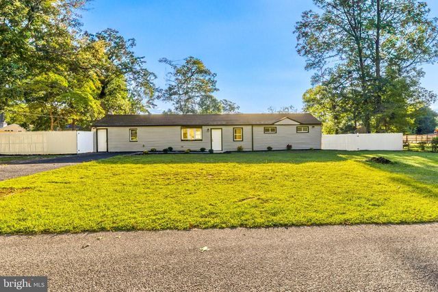 1146 VIOLET AVE, Williamstown, NJ 08094
