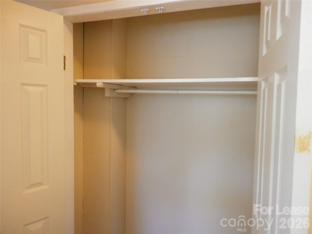 815 ECHO GLEN Road, Charlotte, NC 28213