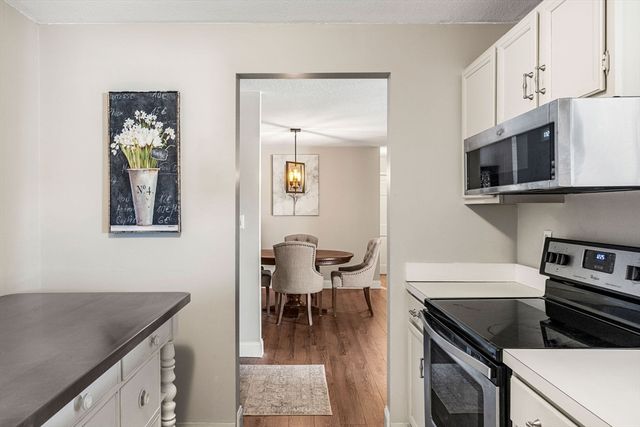 12 Mount Vernon St 44, Melrose, MA 02176