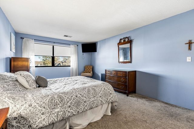 12 Mount Vernon St 44, Melrose, MA 02176