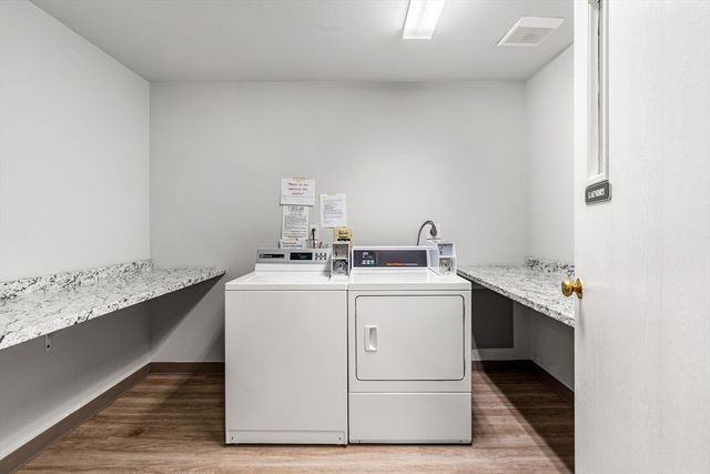 12 Mount Vernon St 44, Melrose, MA 02176