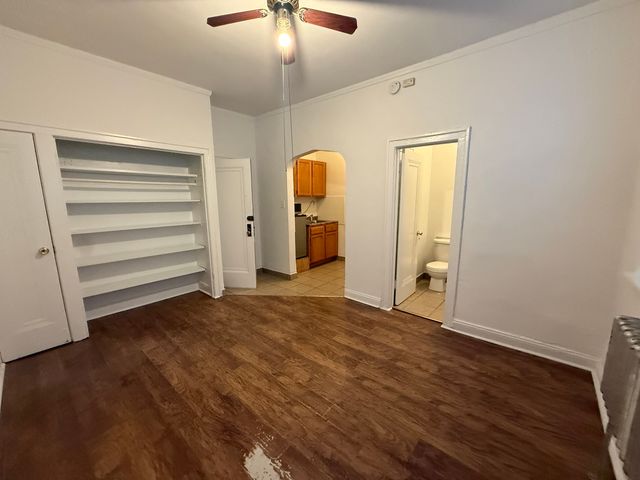 1135 W Lunt Avenue 106, Chicago, IL 60626