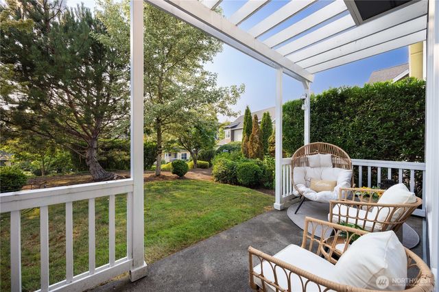 1787 26th Walk NE, Issaquah, WA 98029
