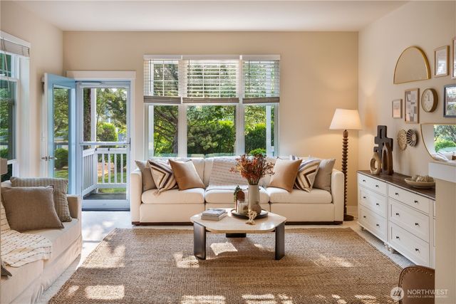 1787 26th Walk NE, Issaquah, WA 98029