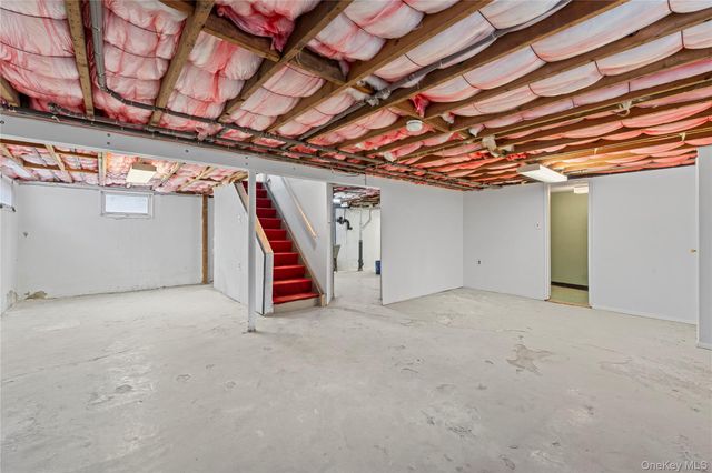 126 Foxdale Lane, Port Jefferson, NY 11777