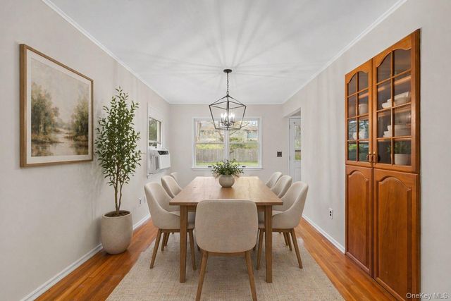 126 Foxdale Lane, Port Jefferson, NY 11777