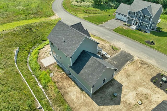 6 Shelburne Lane, Concord, NH 03301