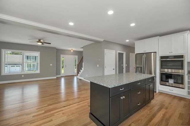 6 Shelburne Lane, Concord, NH 03301